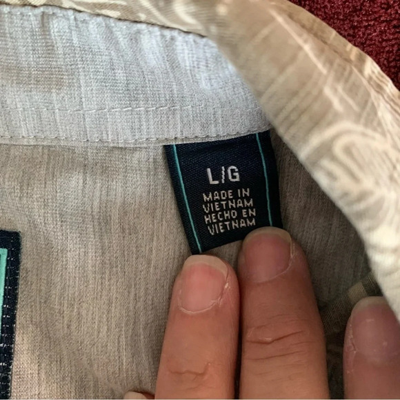 SEAPOINTE men's large button down Hawaiian shirt - Picture 4 of 7